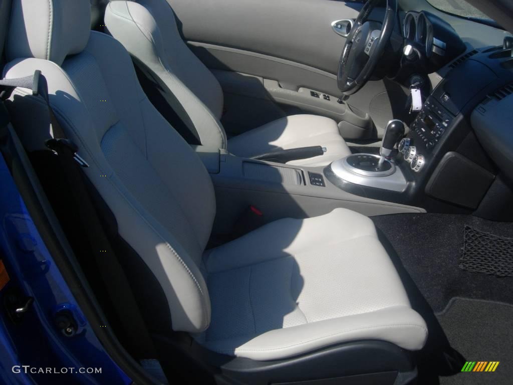 2006 350Z Touring Roadster - Daytona Blue Metallic / Frost Leather photo #25
