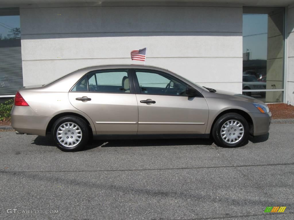 2007 Accord Value Package Sedan - Desert Mist Metallic / Ivory photo #2