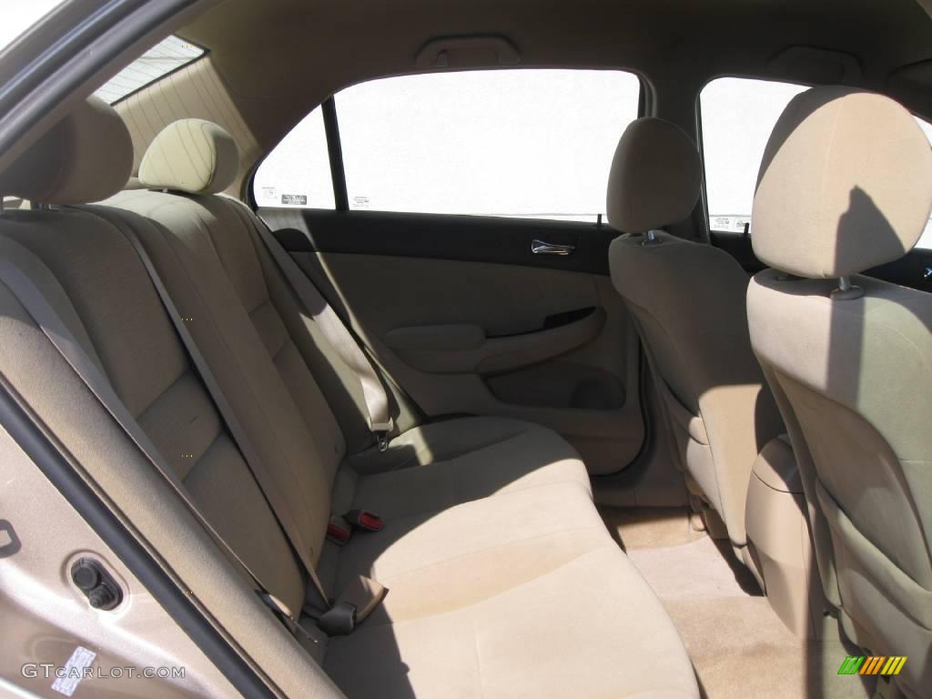 2007 Accord Value Package Sedan - Desert Mist Metallic / Ivory photo #4