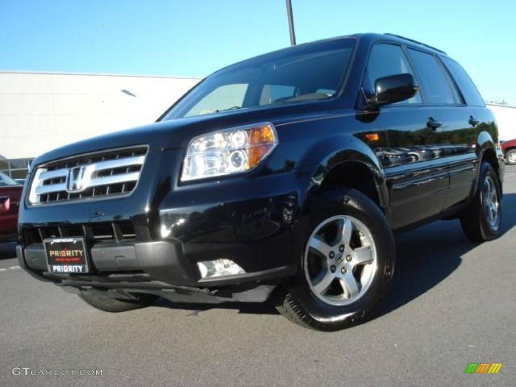 Formal Black Honda Pilot