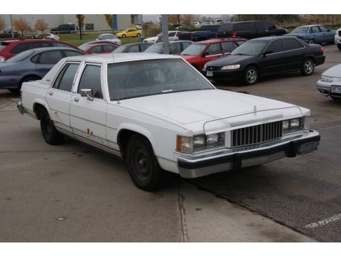 1986 Mercury Grand Marquis Sedan Data, Info and Specs