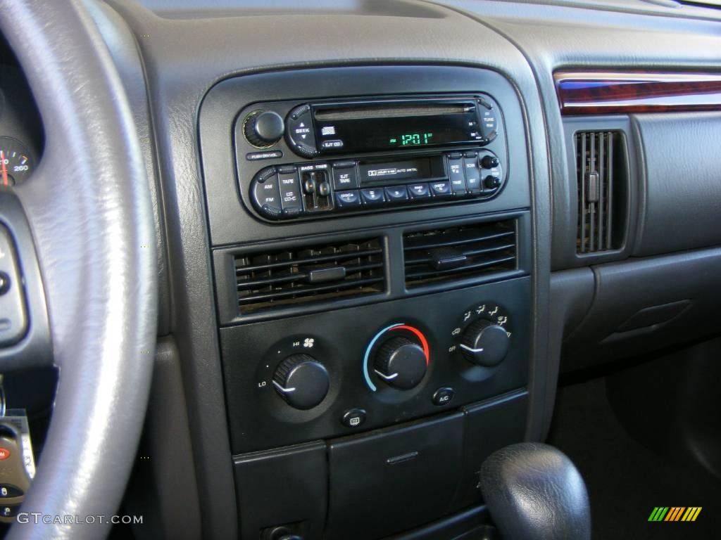 2000 Grand Cherokee Laredo 4x4 - Flame Red / Agate photo #24