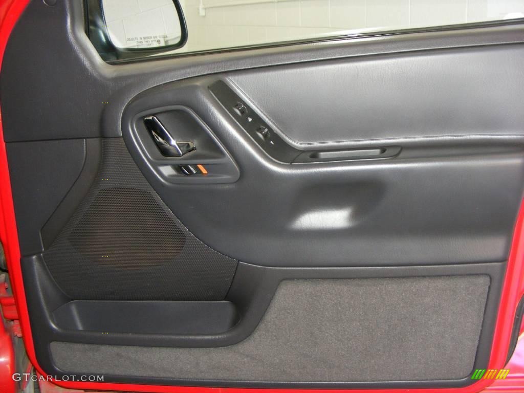 2000 Grand Cherokee Laredo 4x4 - Flame Red / Agate photo #31
