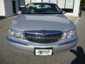 2001 Silver Frost Metallic Lincoln Continental   photo #3