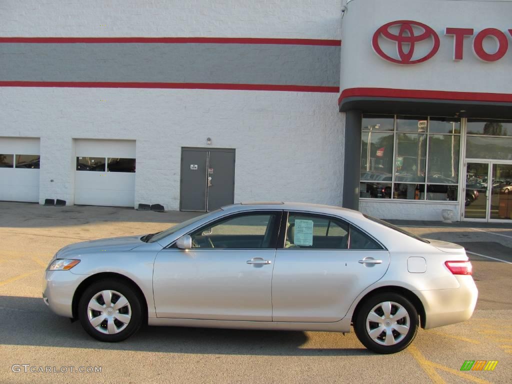 2008 Camry LE - Classic Silver Metallic / Ash photo #2