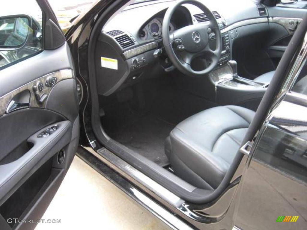 2008 E 350 4Matic Sedan - Black / Black photo #4