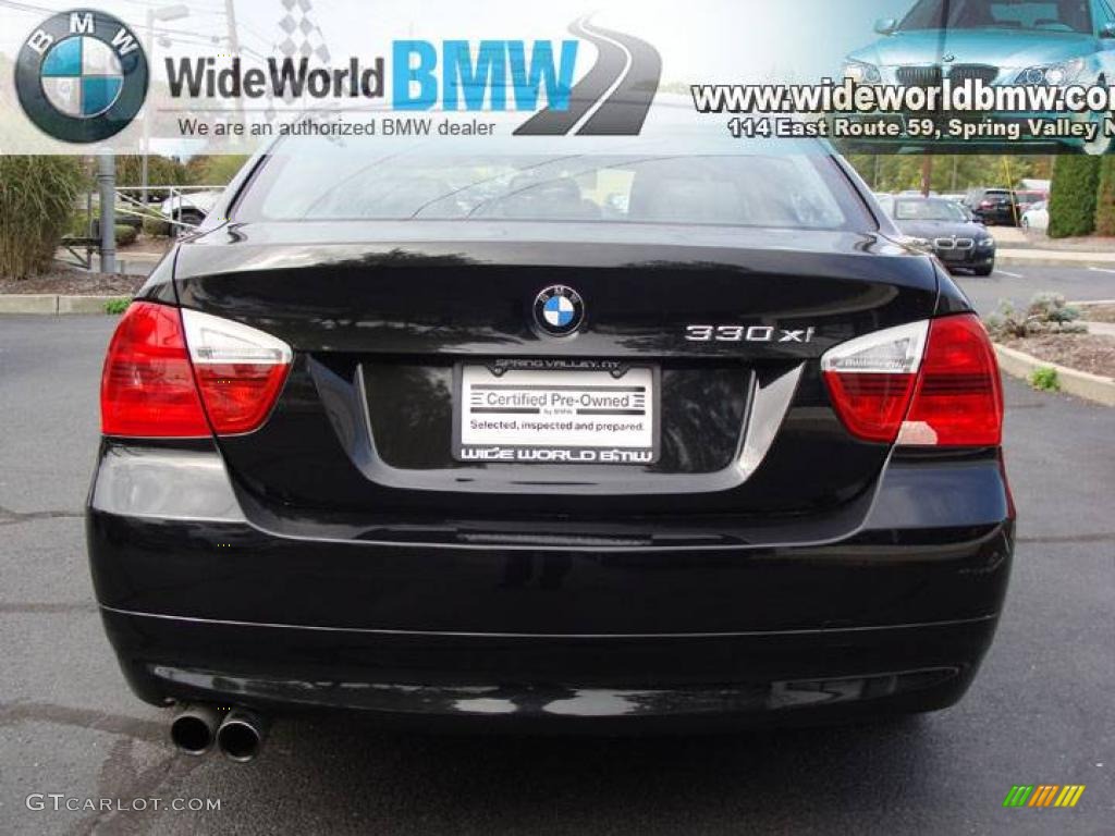 2006 3 Series 330xi Sedan - Jet Black / Black photo #5