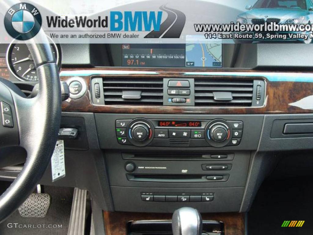2006 3 Series 330xi Sedan - Jet Black / Black photo #12