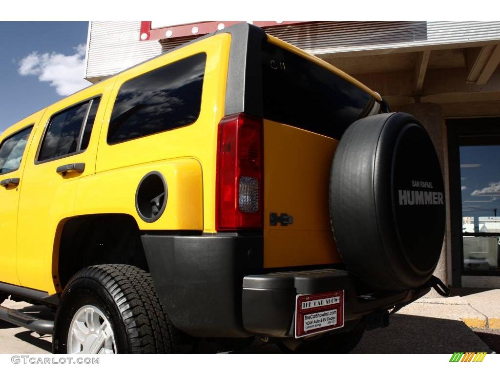 2007 H3  - Yellow / Ebony Black photo #20