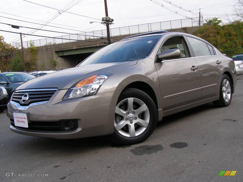 Pebble Beach Metallic Nissan Altima