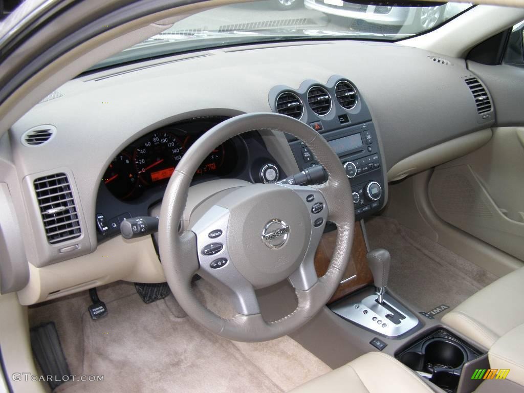 2007 Altima 2.5 SL - Pebble Beach Metallic / Blond photo #11