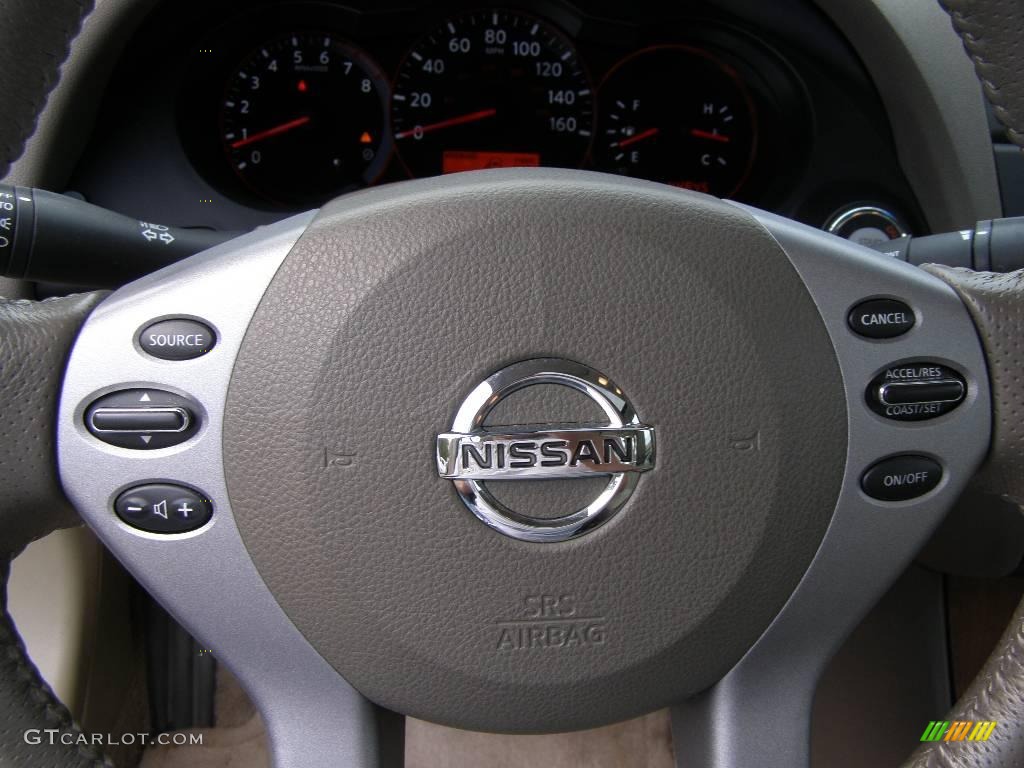 2007 Altima 2.5 SL - Pebble Beach Metallic / Blond photo #17