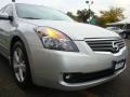 Radiant Silver Metallic - Altima 3.5 SE Photo No. 22