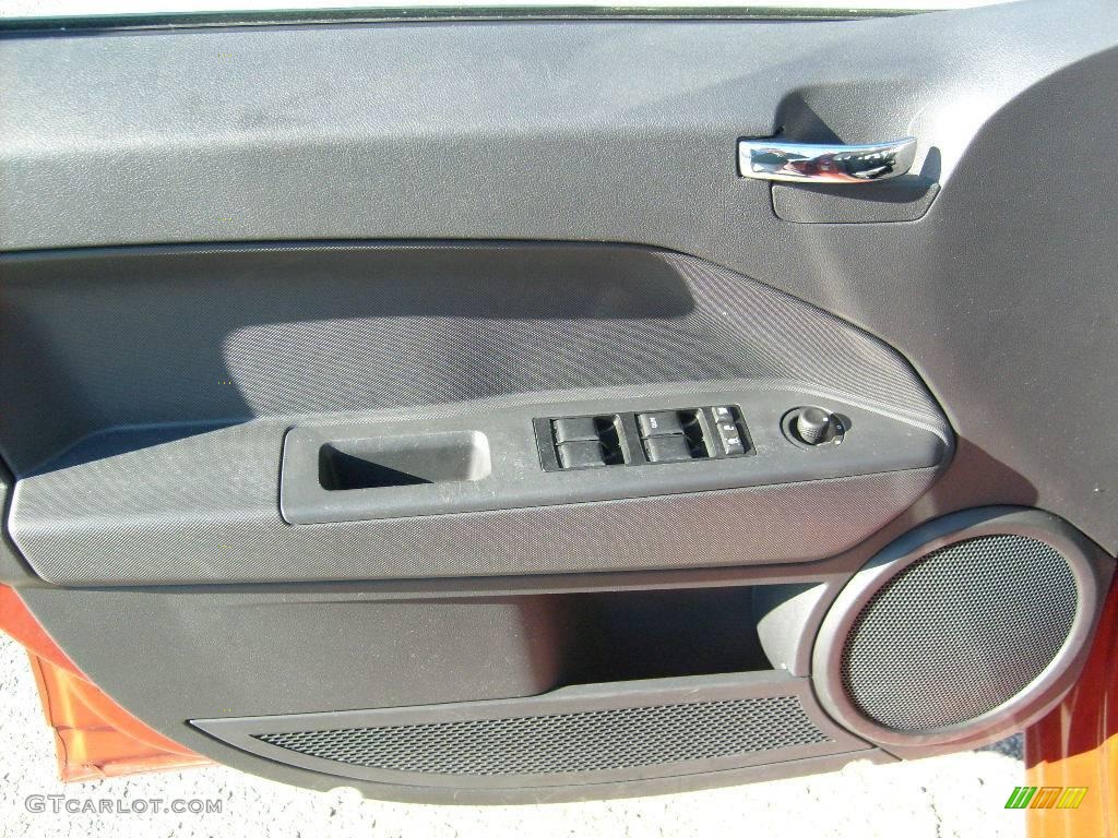 2008 Caliber SXT - Sunburst Orange Pearl / Dark Slate Gray photo #11