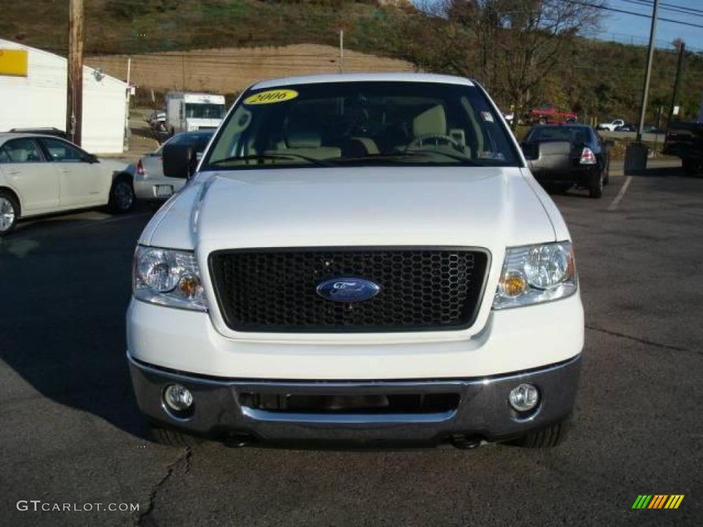2006 F150 XLT SuperCab 4x4 - Oxford White / Tan photo #8