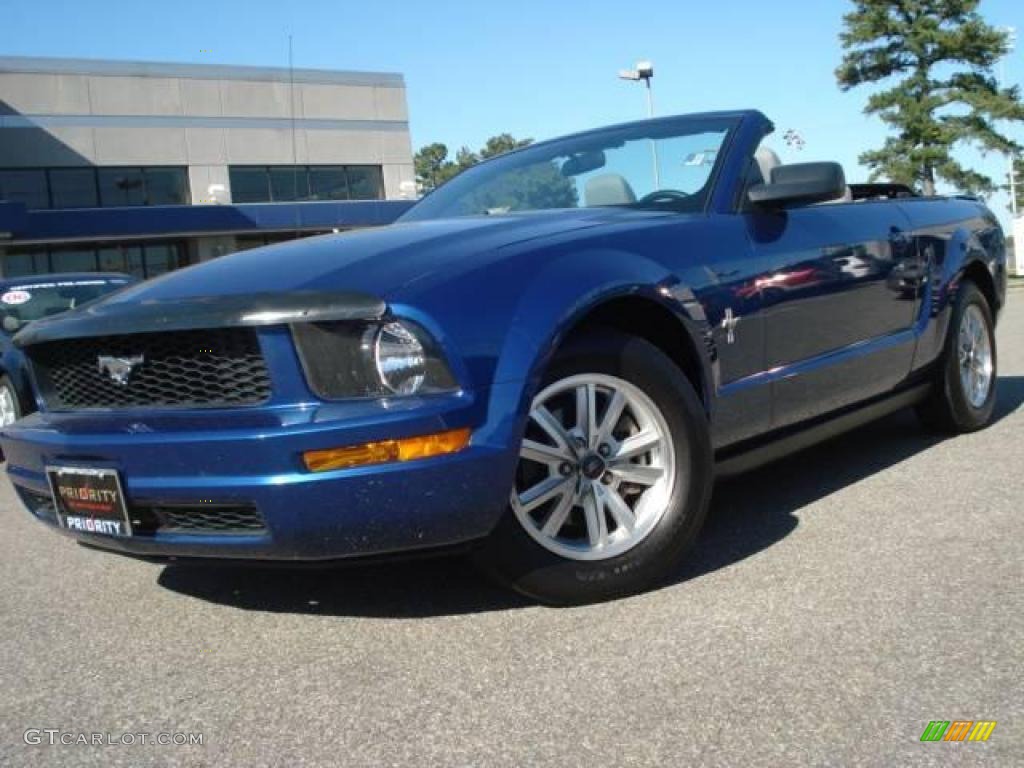 2007 Mustang V6 Premium Convertible - Vista Blue Metallic / Light Graphite photo #1