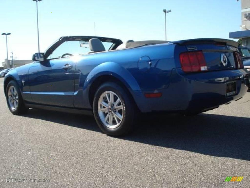 2007 Mustang V6 Premium Convertible - Vista Blue Metallic / Light Graphite photo #4