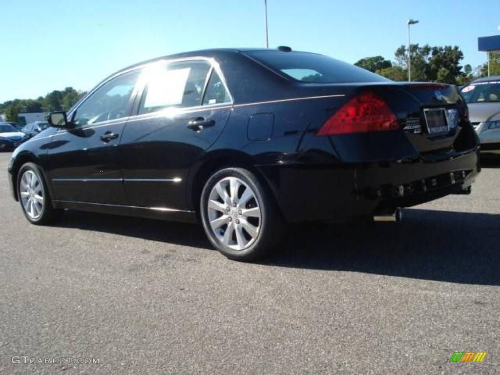 2006 Accord EX-L V6 Sedan - Nighthawk Black Pearl / Ivory photo #3