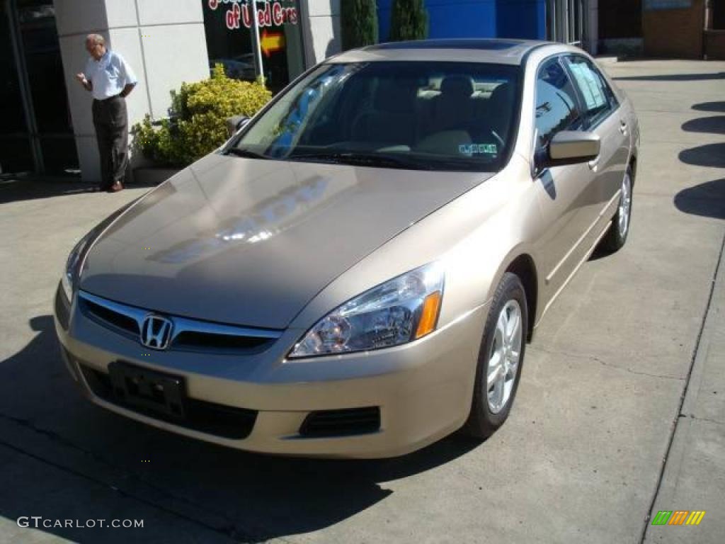 2007 Accord EX Sedan - Desert Mist Metallic / Ivory photo #8