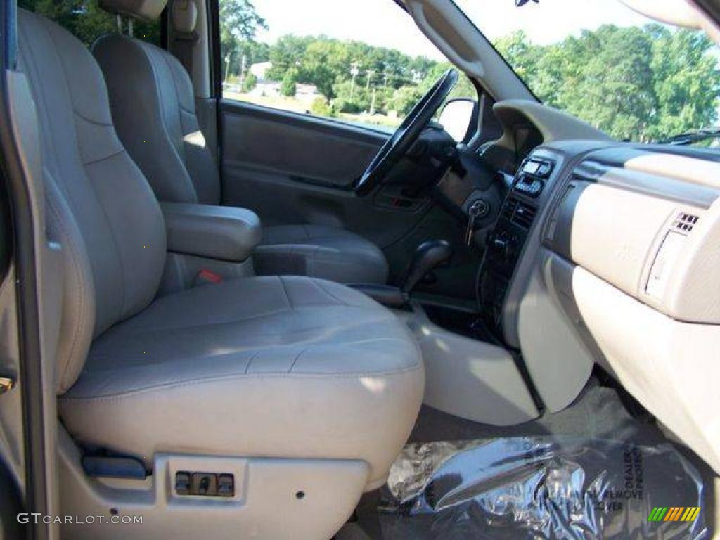 2004 Grand Cherokee Special Edition 4x4 - Graphite Metallic / Taupe photo #22