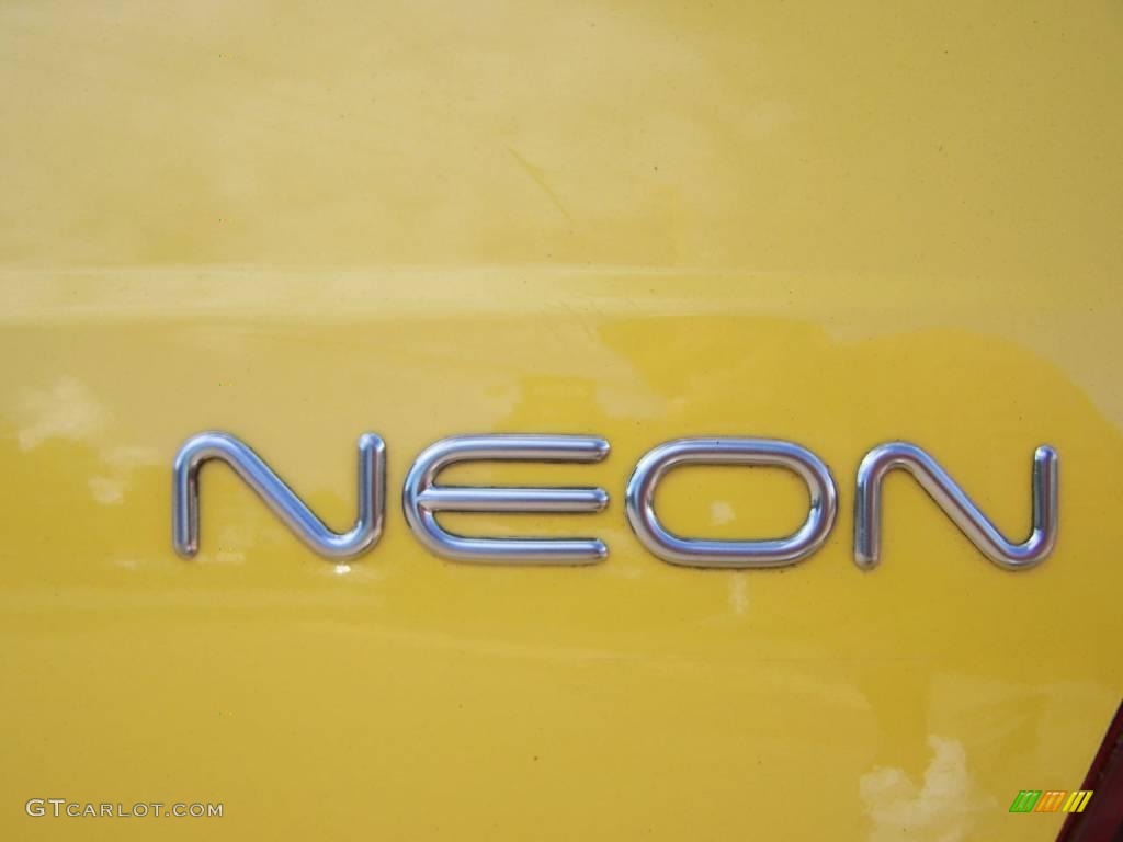2003 Neon SXT - Solar Yellow / Dark Slate Gray photo #9