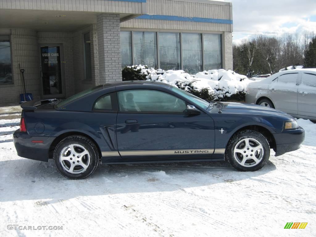 2002 Mustang V6 Coupe - True Blue Metallic / Medium Parchment photo #2