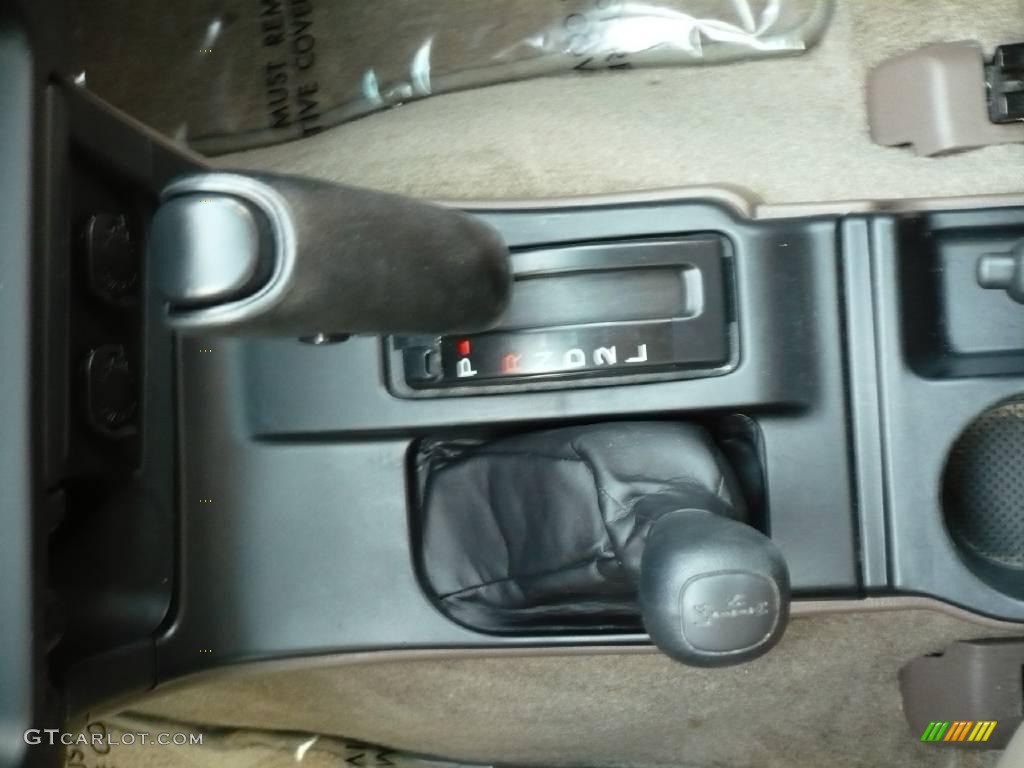 2001 4Runner SR5 4x4 - Millennium Silver Metallic / Oak photo #26