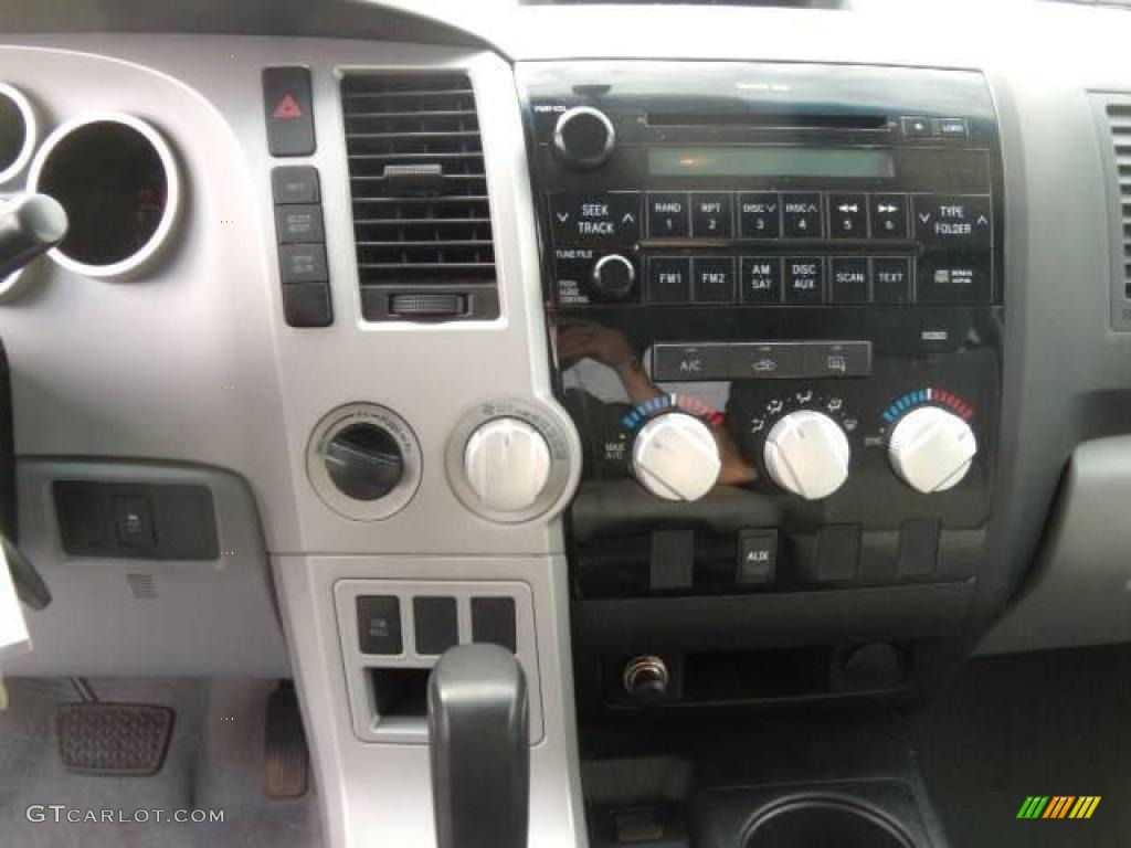 2007 Tundra SR5 TRD Double Cab 4x4 - Silver Sky Metallic / Graphite Gray photo #16