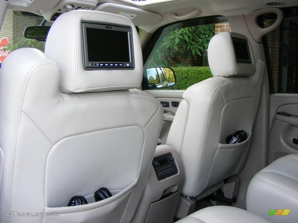 2006 Tahoe Z71 4x4 - Silver Birch Metallic / Tan/Neutral photo #16