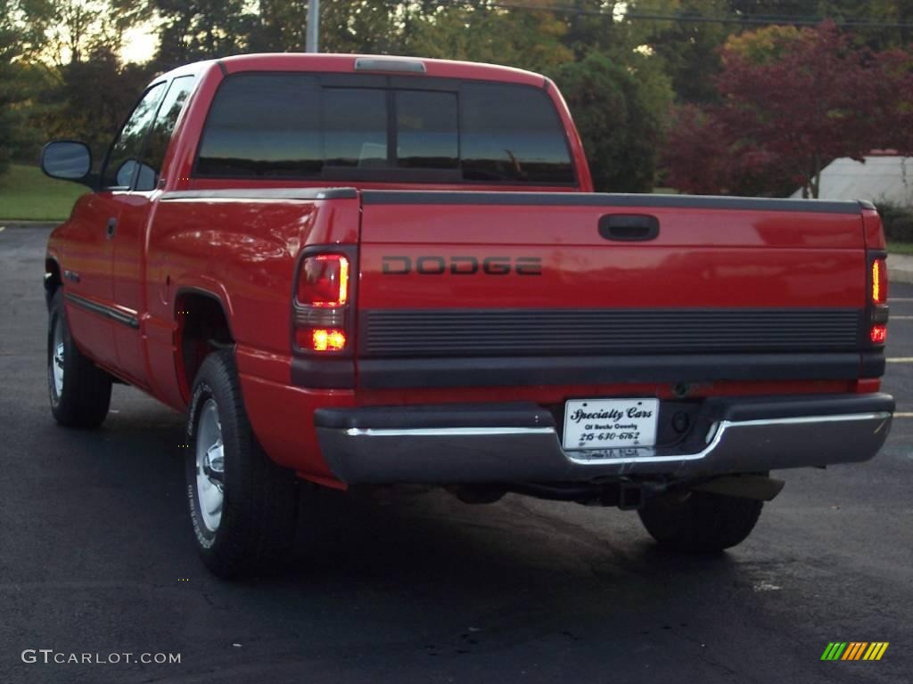 2001 Ram 1500 SLT Club Cab - Flame Red / Mist Gray photo #11