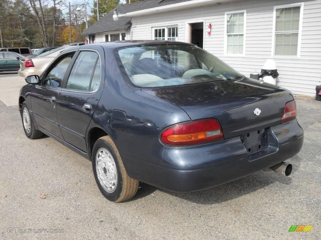 1994 Altima XE - Pewter Blue Pearl / Beige photo #7
