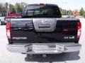 Super Black - Frontier SE Crew Cab 4x4 Photo No. 4