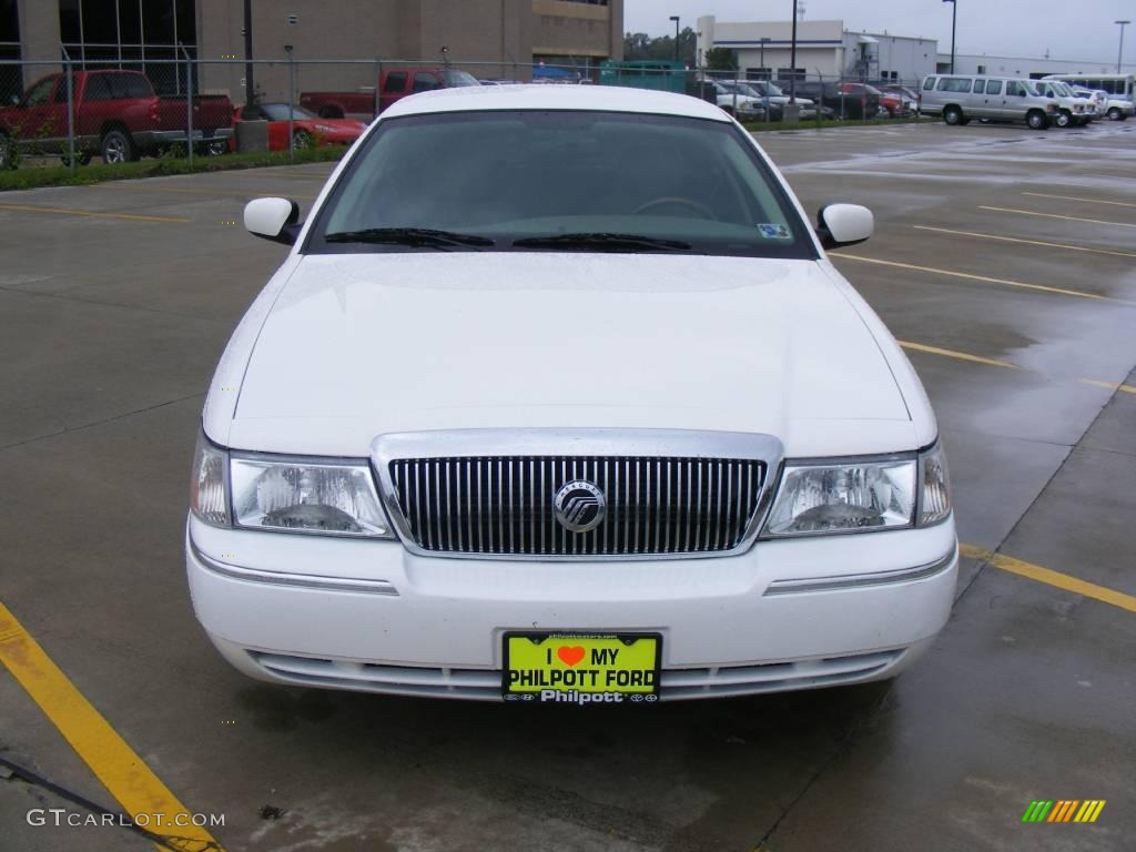 2004 Grand Marquis LS - Vibrant White / Medium Parchment photo #8