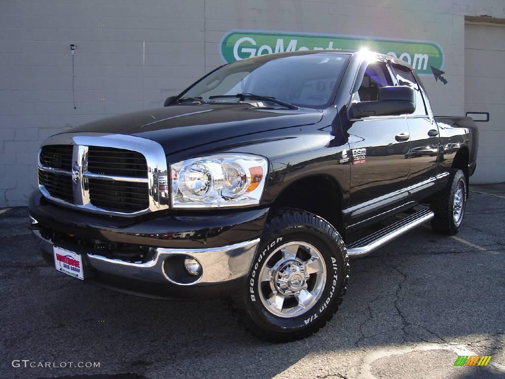 Brilliant Black Dodge Ram 2500