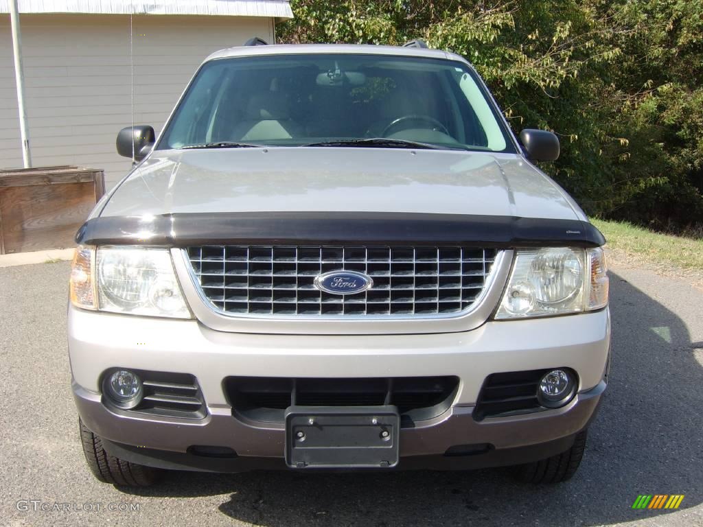 2004 Explorer XLT 4x4 - Silver Birch Metallic / Graphite photo #2