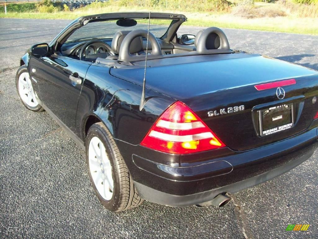 1999 Black MercedesBenz SLK 230 Kompressor Roadster 20240786 Photo 2