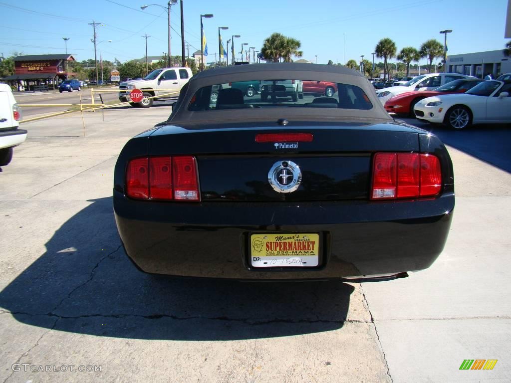 2007 Mustang V6 Premium Convertible - Black / Dark Charcoal photo #7