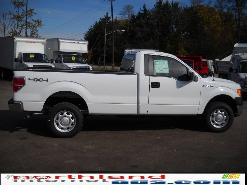 2010 F150 XL Regular Cab 4x4 - Oxford White / Medium Stone photo #5