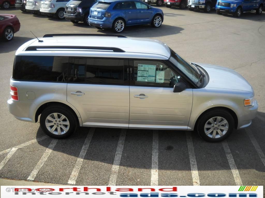 2010 Flex SE - Ingot Silver Metallic / Medium Light Stone photo #5