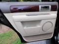 2004 Black Clearcoat Lincoln Navigator Luxury  photo #34