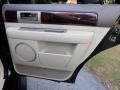 2004 Black Clearcoat Lincoln Navigator Luxury  photo #38