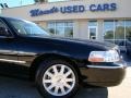 2008 Black Lincoln Town Car Signature Limited  photo #25