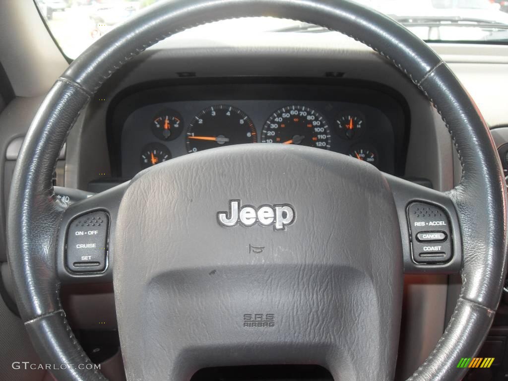 2004 Grand Cherokee Laredo - Bright Silver Metallic / Dark Slate Gray photo #7