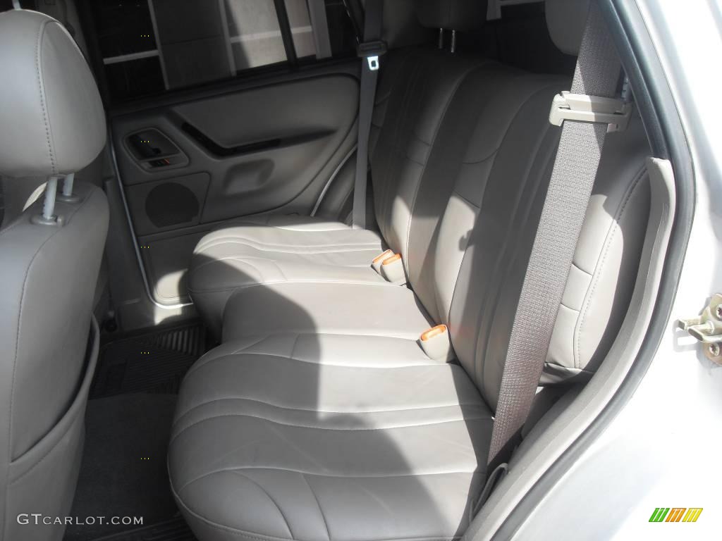 2004 Grand Cherokee Laredo - Bright Silver Metallic / Dark Slate Gray photo #12