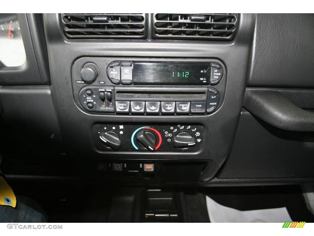 2004 Wrangler Rubicon 4x4 - Bright Silver Metallic / Dark Slate Gray photo #14