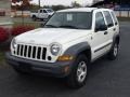 2005 Stone White Jeep Liberty Sport 4x4  photo #2