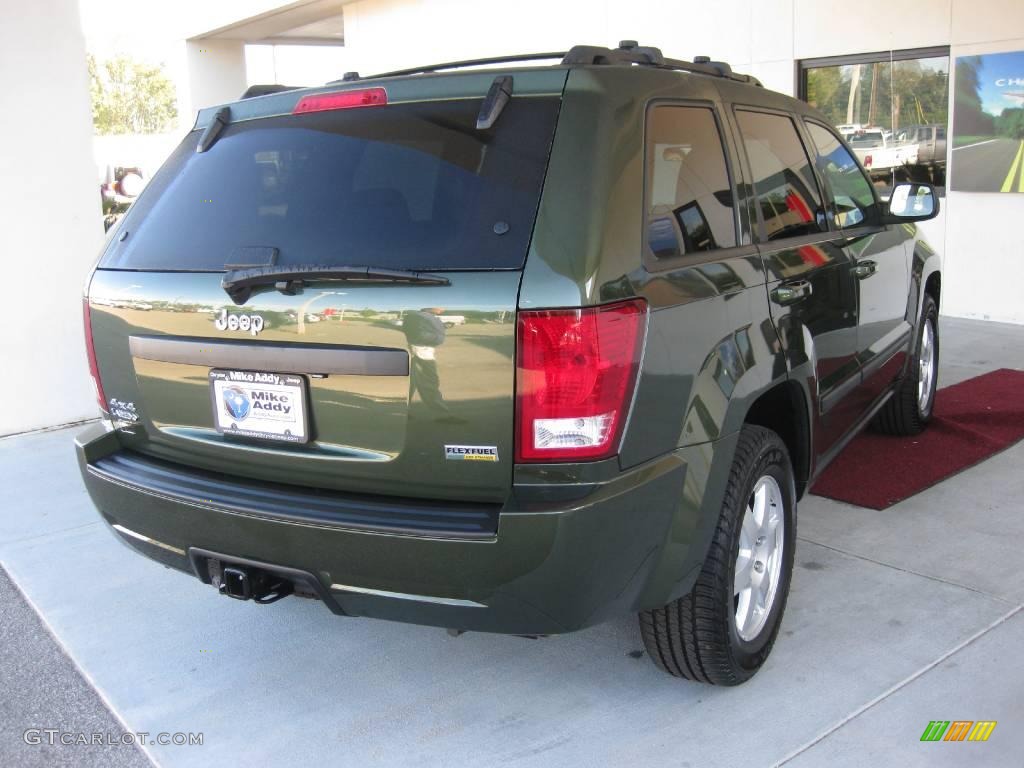 2008 Grand Cherokee Laredo 4x4 - Jeep Green Metallic / Khaki photo #7