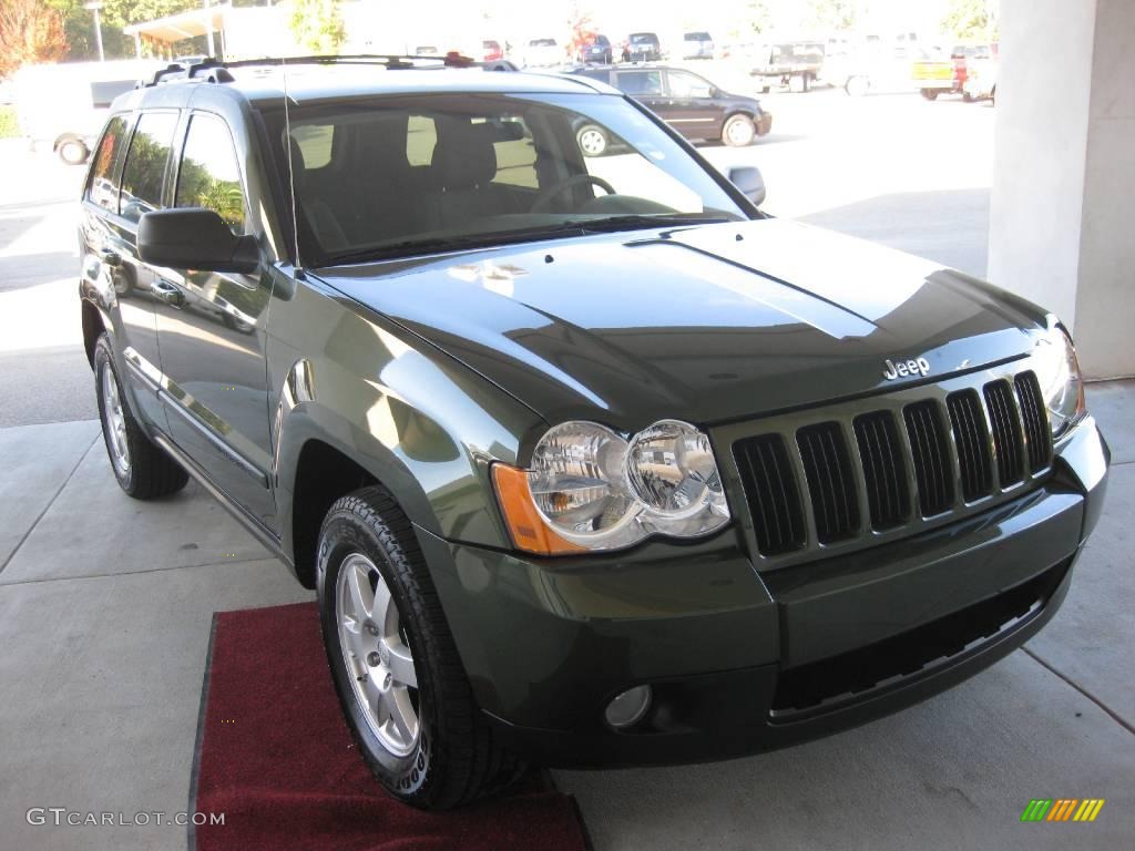 2008 Grand Cherokee Laredo 4x4 - Jeep Green Metallic / Khaki photo #9