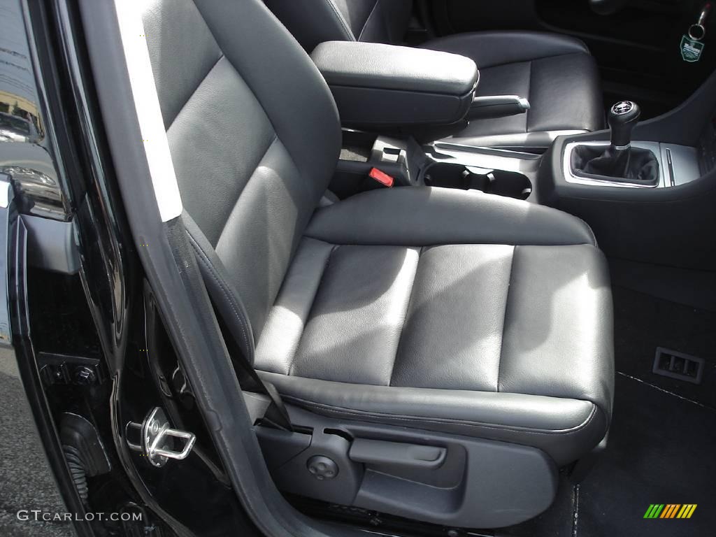 2008 A4 2.0T quattro Sedan - Brilliant Black / Black photo #31