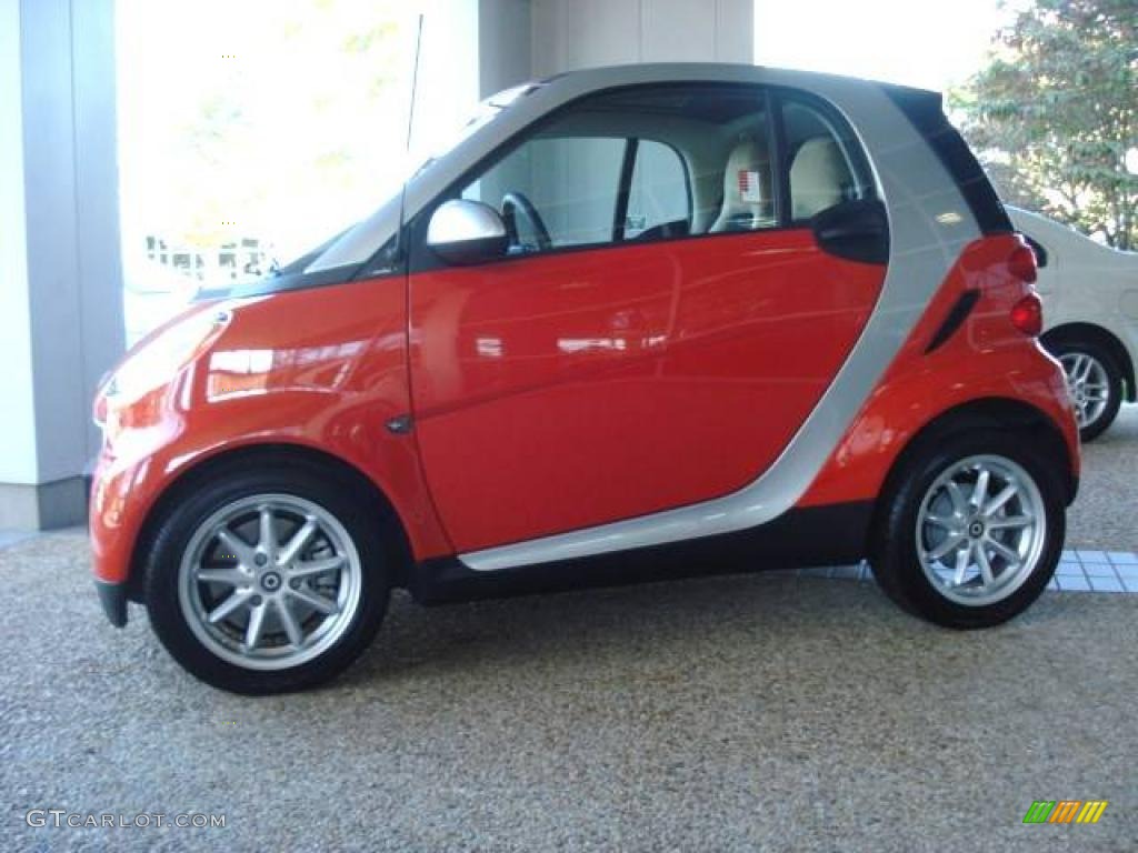2008 fortwo passion coupe - Rally Red / Design Beige photo #2